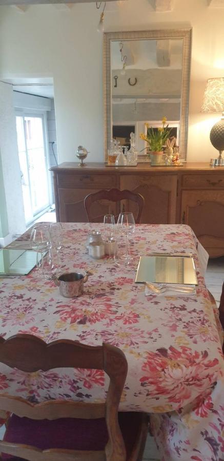 Maison D Hotes La Petite Jucherie Saint-Hippolyte  Ngoại thất bức ảnh